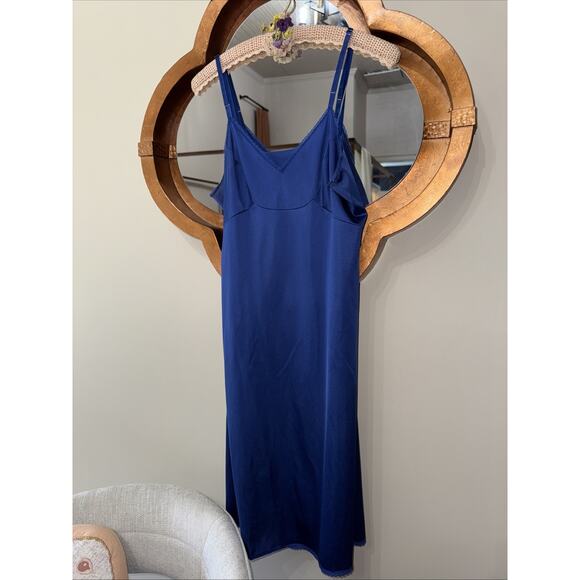 Vanity Fair VTG Sz L Navy Sexy Satin Lace Slip Midi Hollywood Movie Star Nightie - Picture 2 of 7